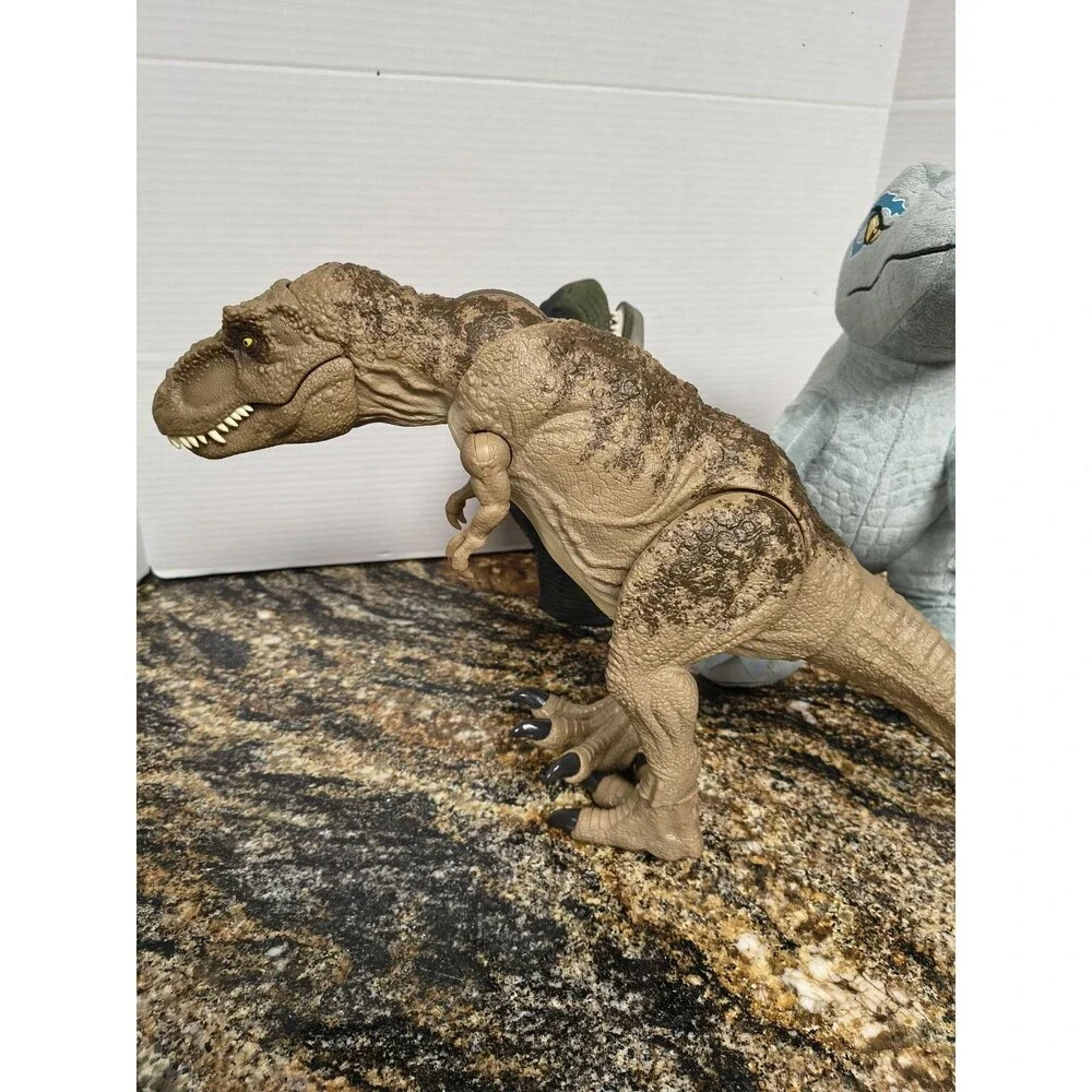 Lot Of 3 Jurassic Park Toys Vintage 1996 Puppet, Plush T-Rex & Thrash & Devour